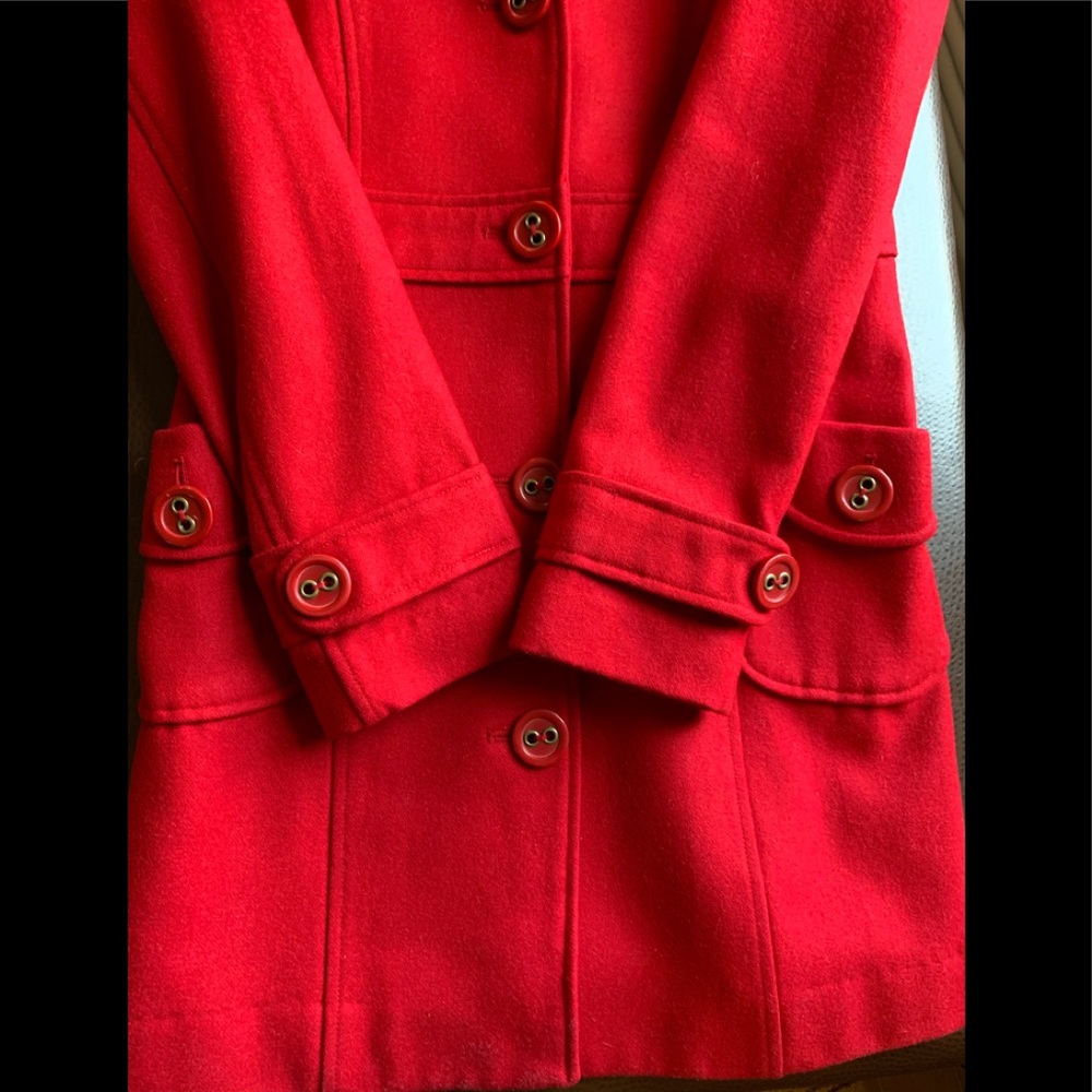 Coat - Picture 4 of 8